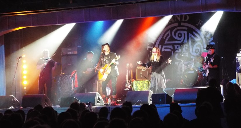 Julie Mclelland and The Band From County Hell
