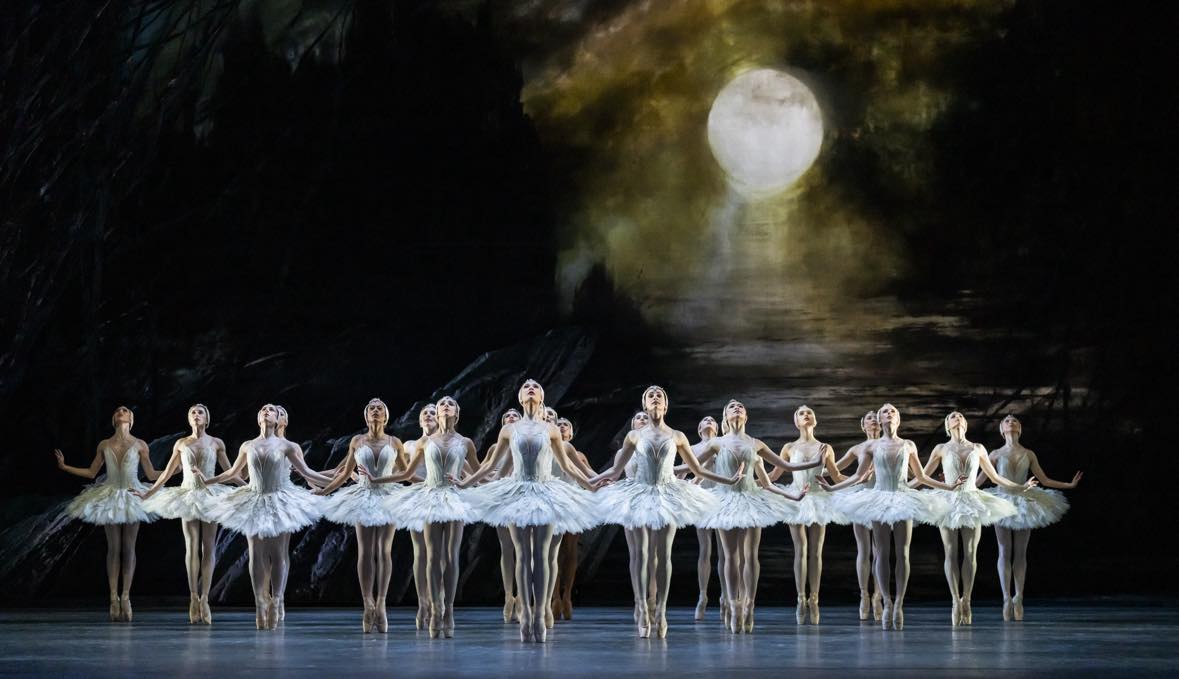 The Royal Ballet: SWAN LAKE
