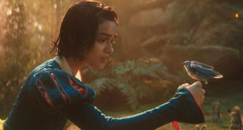 DISNEY’S SNOW WHITE