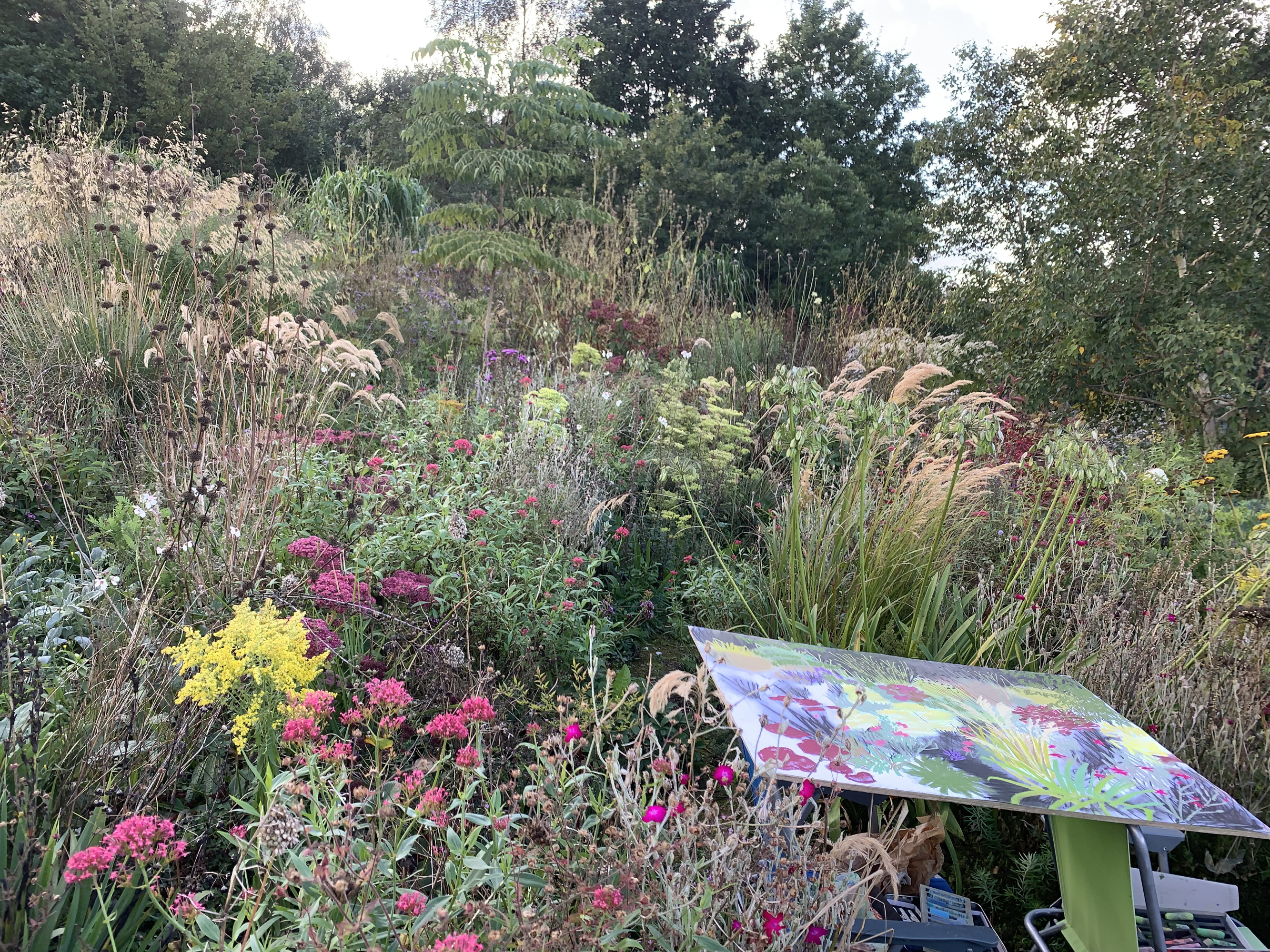 PARADISE IN PASTEL AND PAINT