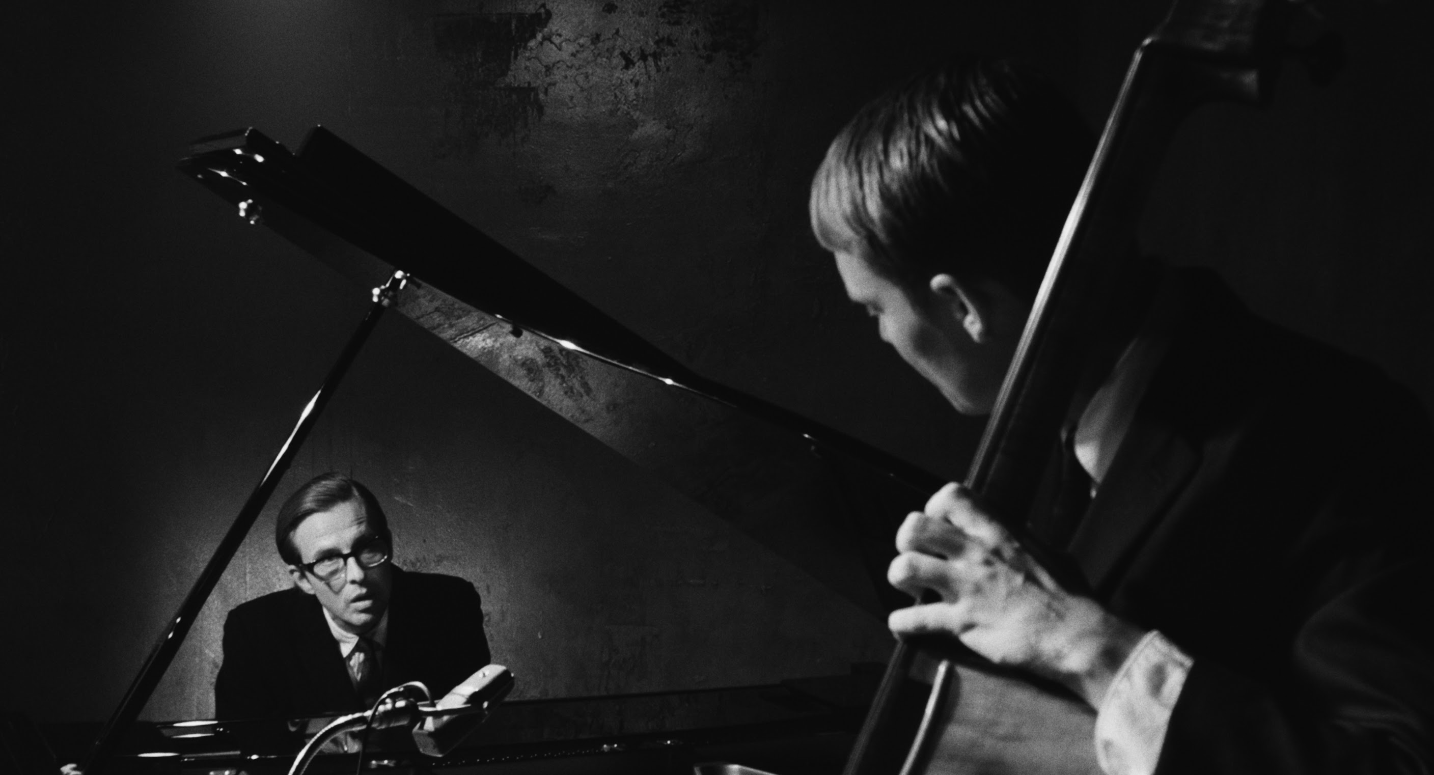 EVERYBODY DIGS BILL EVANS