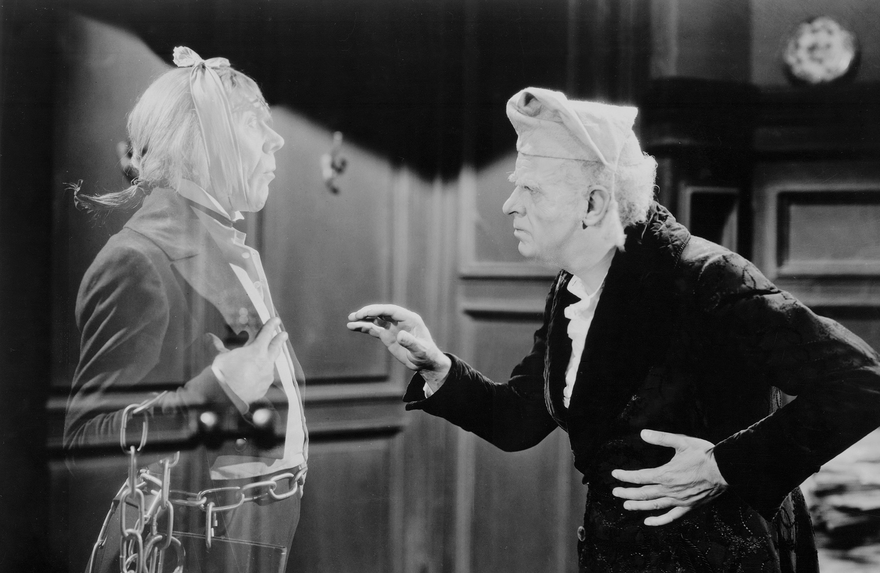 CLASSICS WITH A CUPPA: A CHRISTMAS CAROL